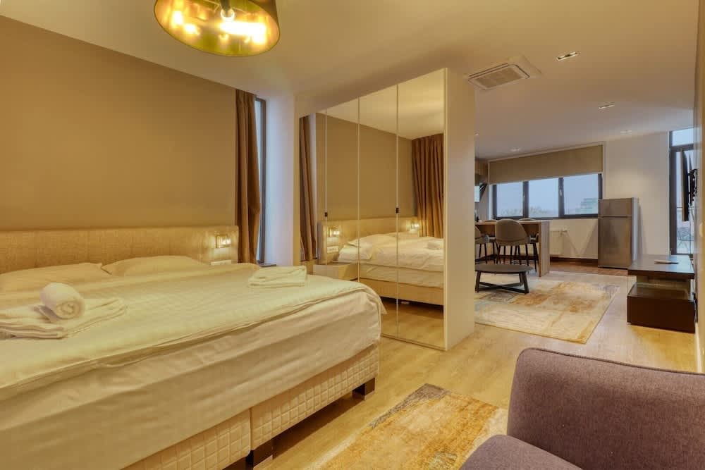 Uni88 Apartments Hotel 1