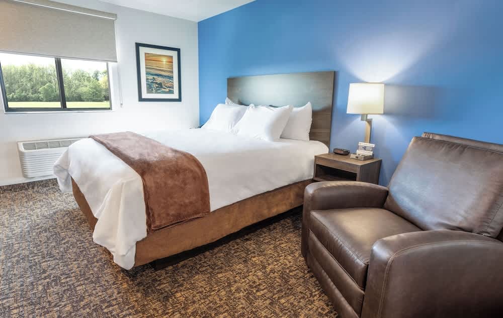 My Place Hotel-Medford, OR 1