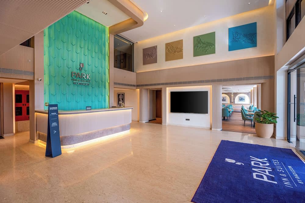 Park Inn & Suites by Radisson Bengaluru Yelahanka 4