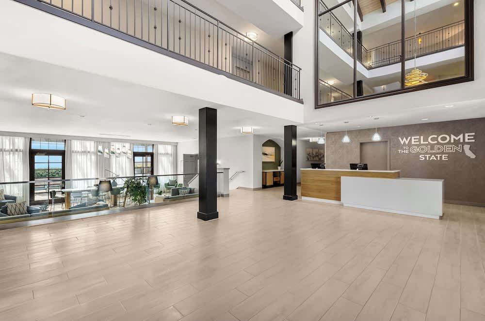 Hampton Inn Morgan Hill 4