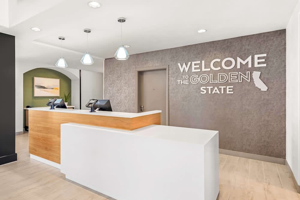 Hampton Inn Morgan Hill 5