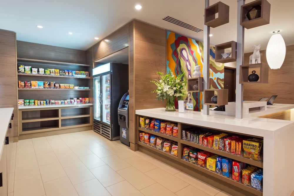 Hyatt House Denver/Downtown 5