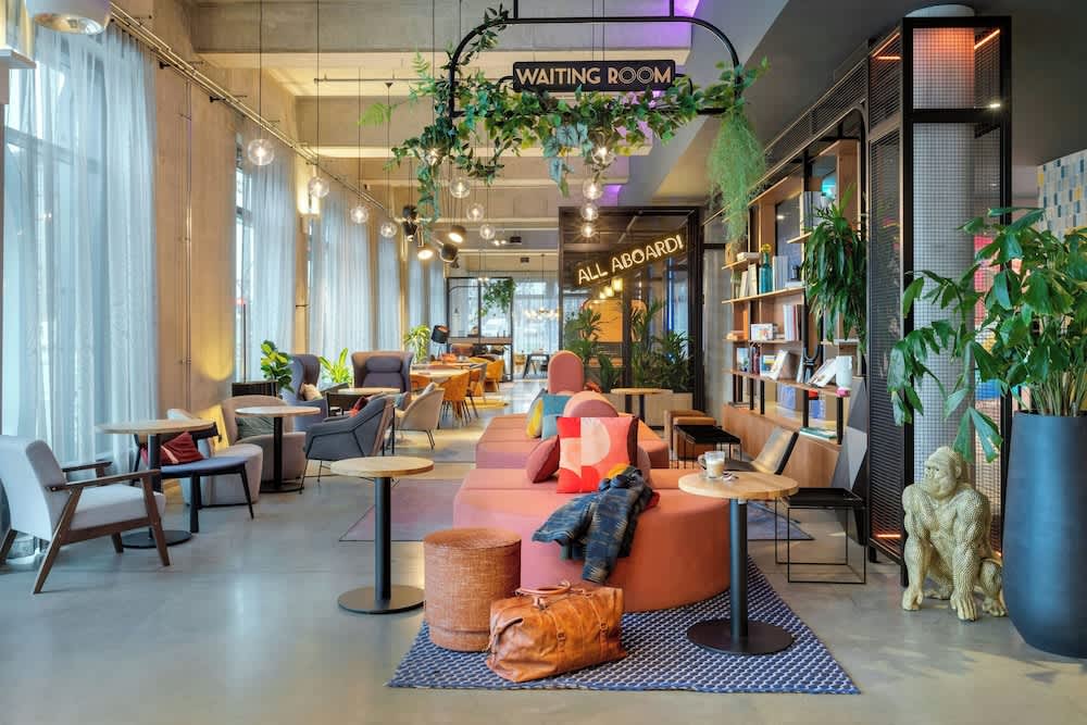 Moxy Berlin Ostbahnhof 1
