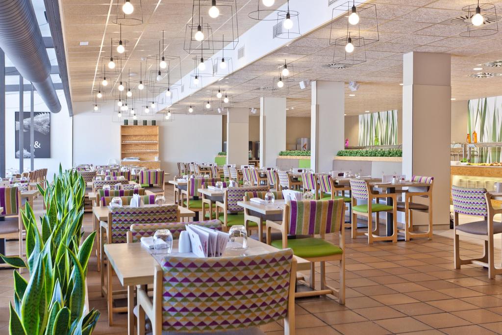 FERGUS Club Pineda Splash 4