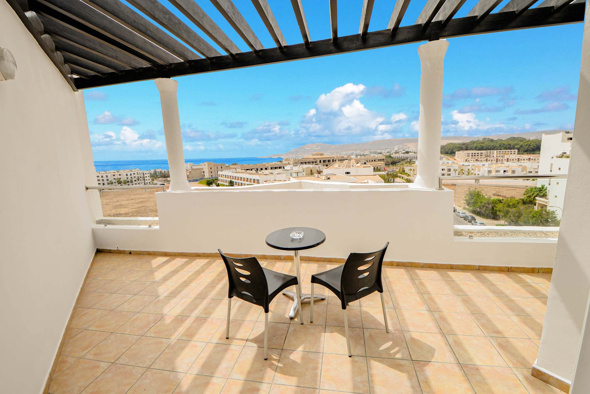 Intouriste Hotel & Suites 2