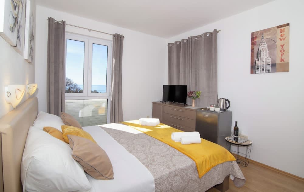 Room Beta with sea view 2