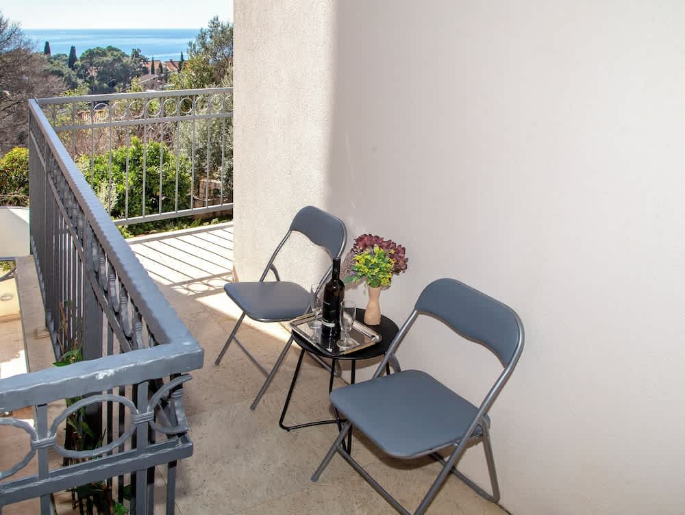 Room Beta with sea view 1