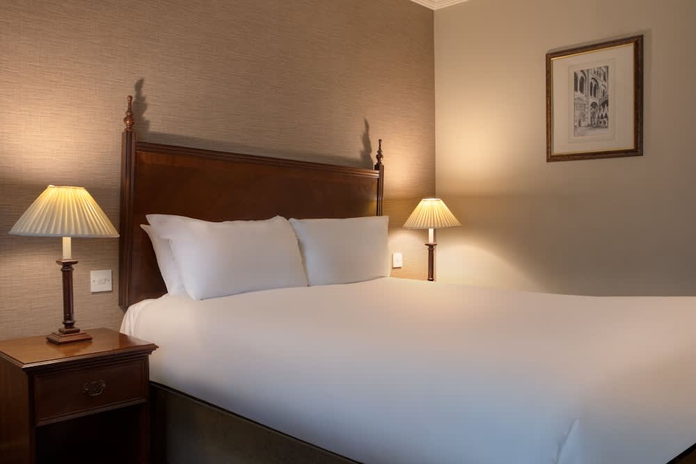 Winchester Wessex Hotel by Sunday 3