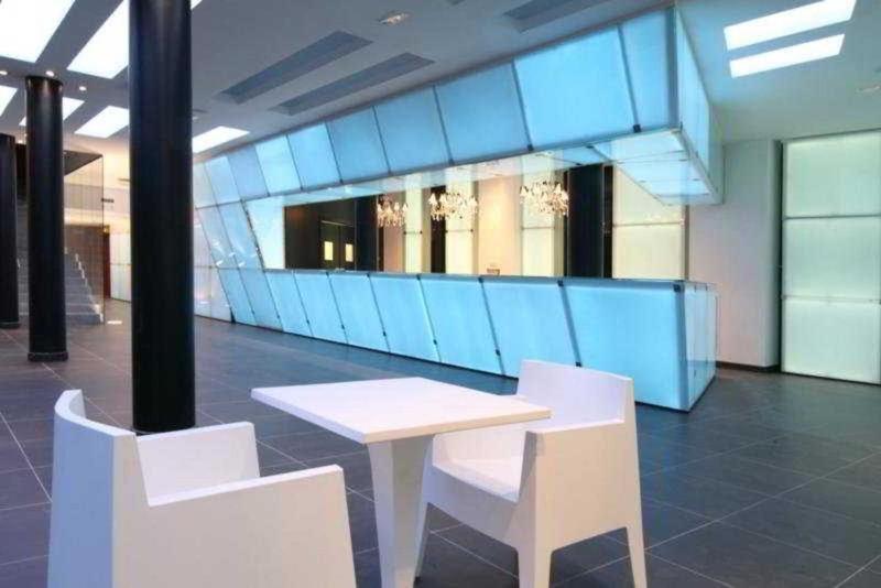 Apolo Suites Rentalmar 5