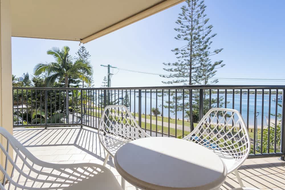Bayview Beach Holiday Apartments 1