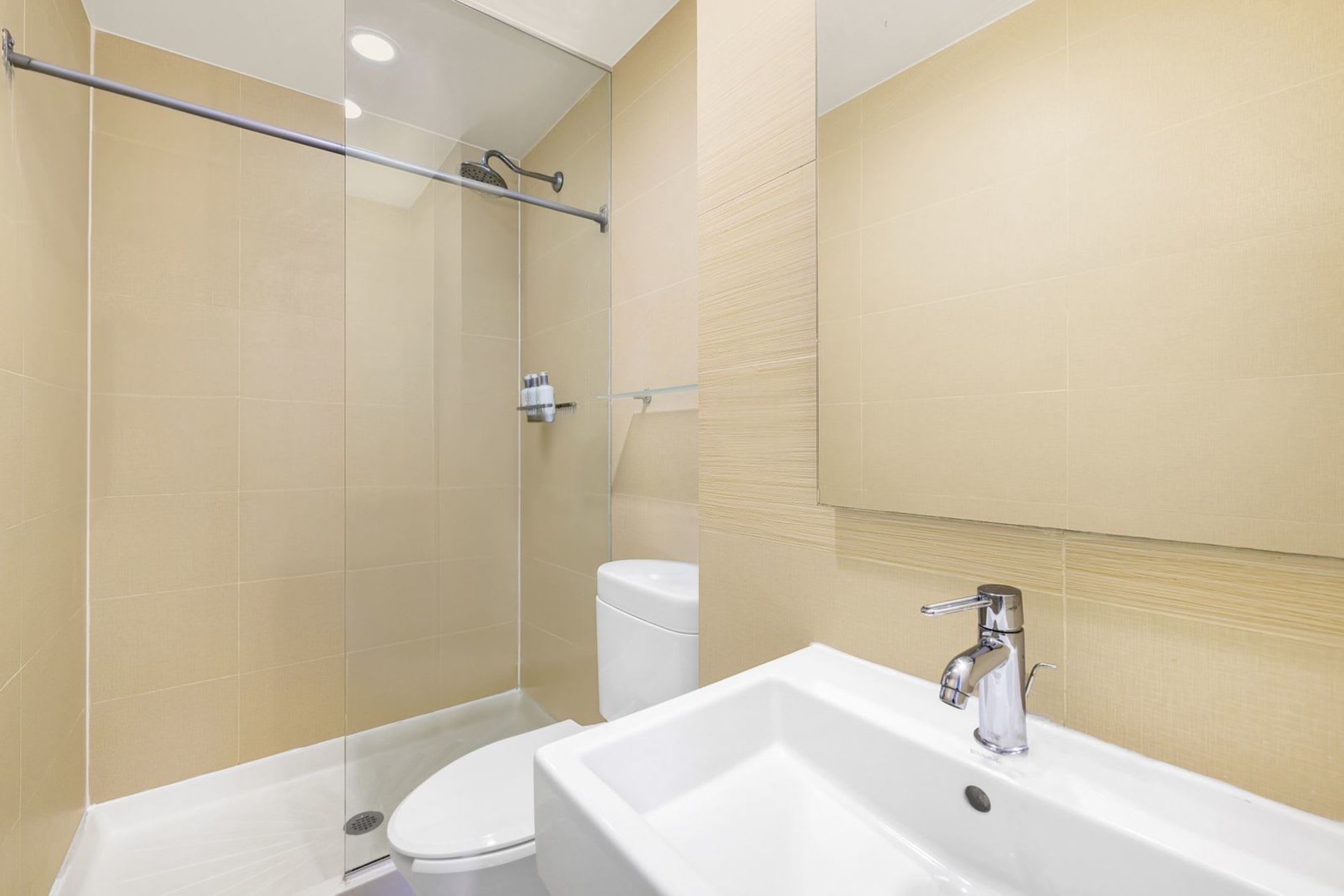 Hotel 27 by LuxUrban 4