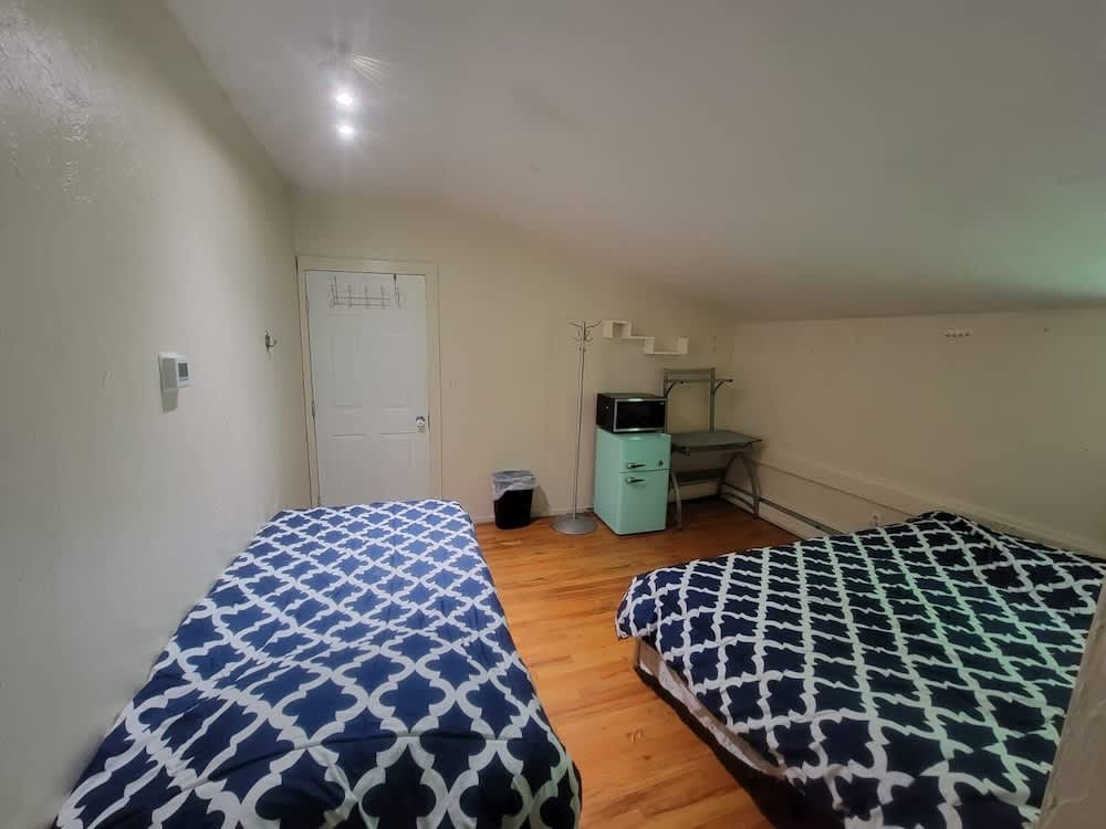 184 Heath St 1