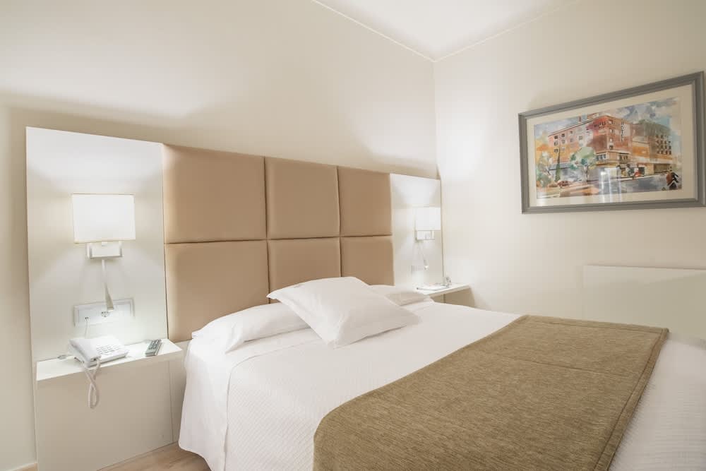 Hotel Pirineos Figueres by Pierre & Vacances 5