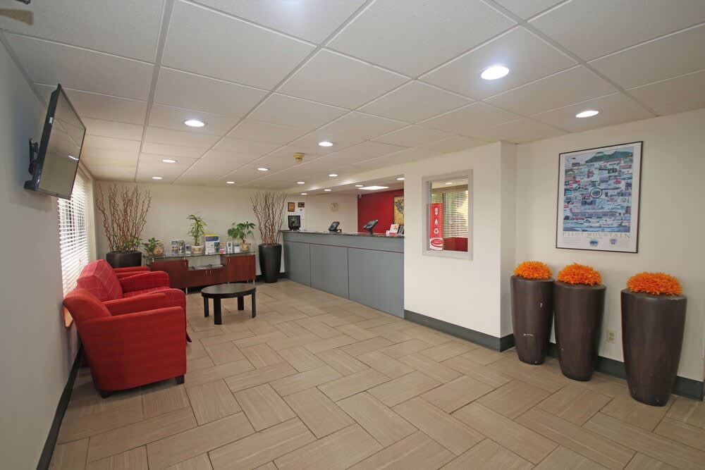 Americas Best Value Inn Pilot Mountain 2