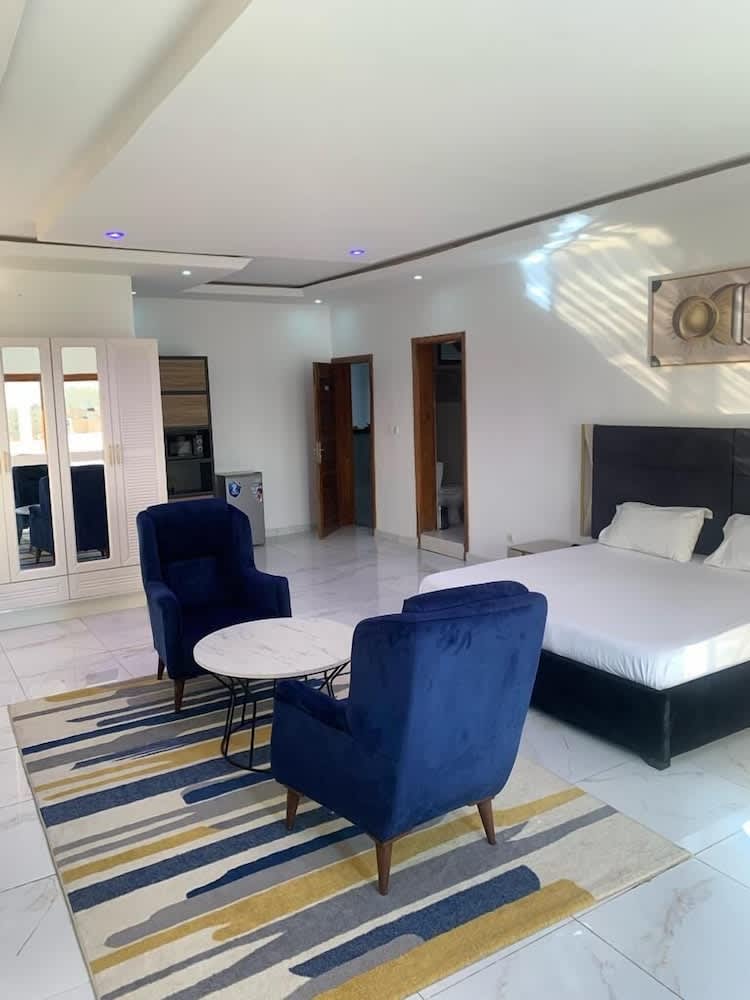 Bi hotel 1 Bi hotel 1 2