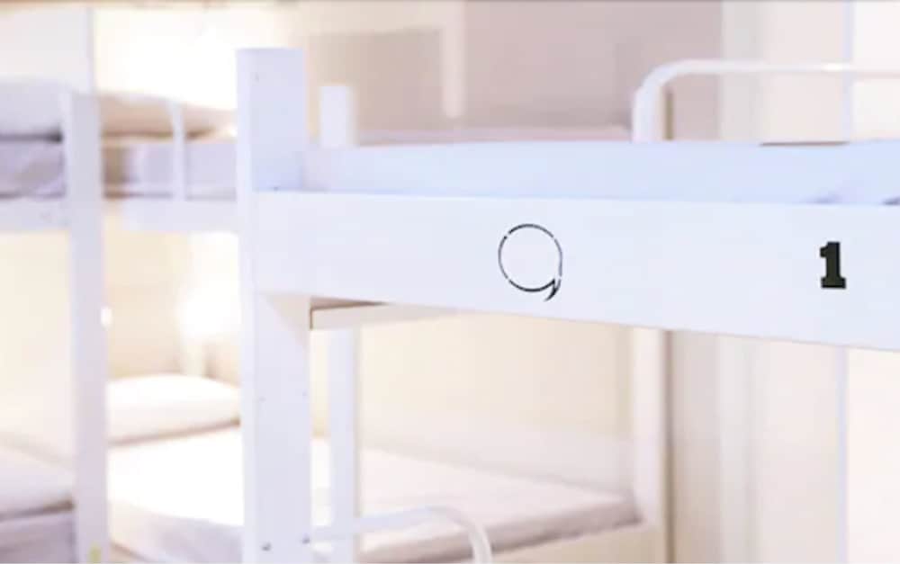 Hola Hostal Eixample 4