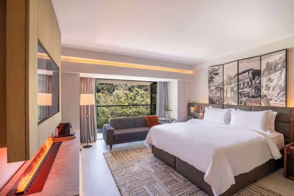 Kwetu Nairobi, Curio Collection By Hilton 5
