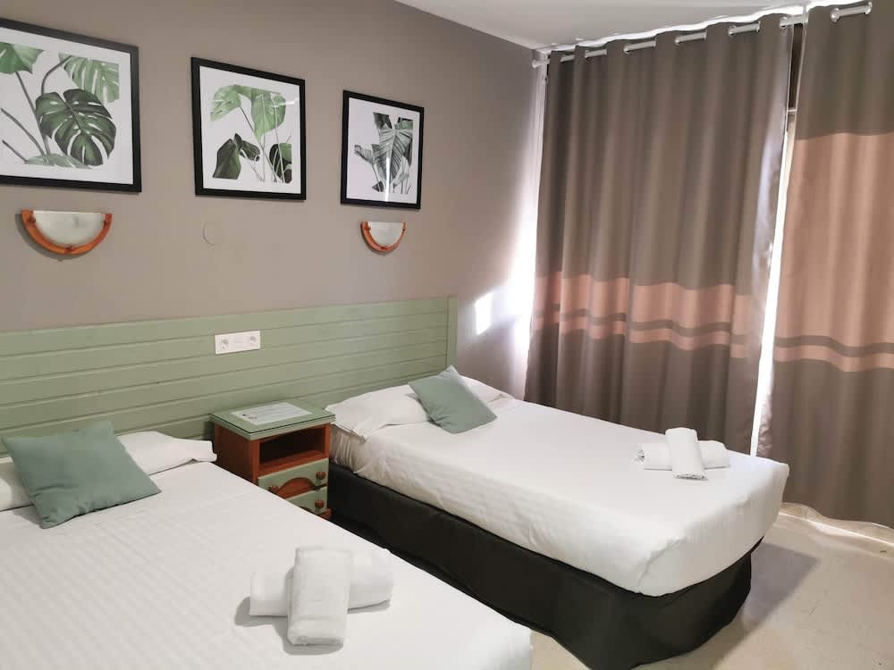 Hotel Costa Andaluza 3