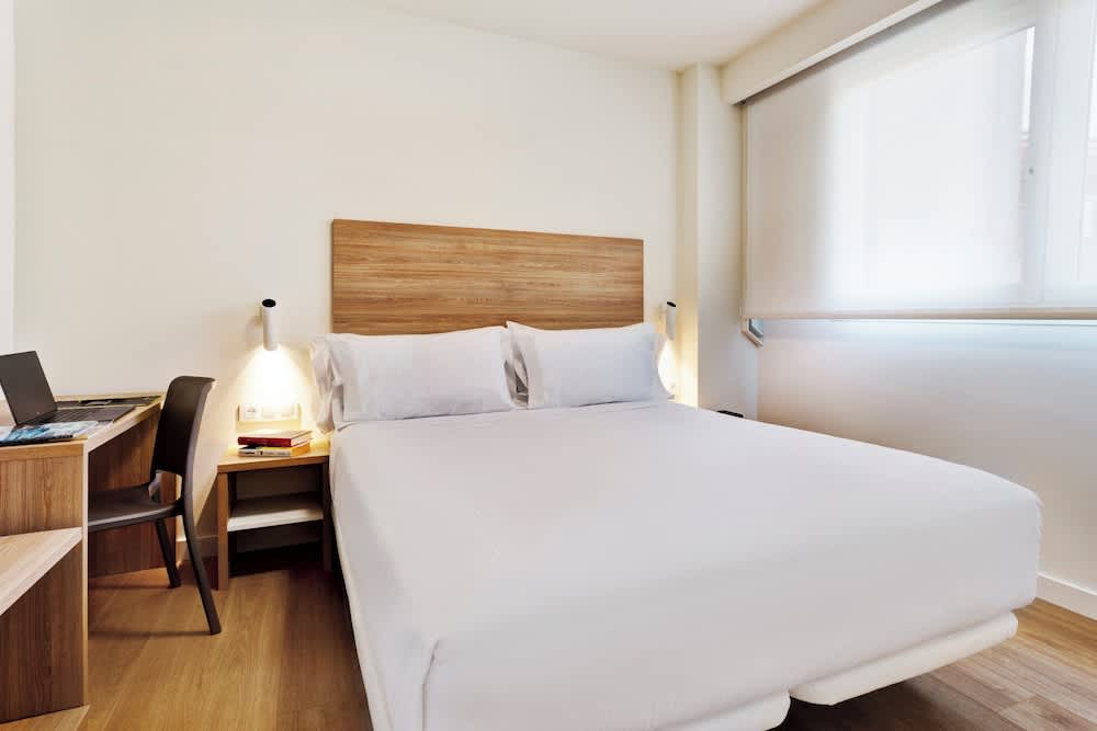 Sercotel Logroño Suites 1