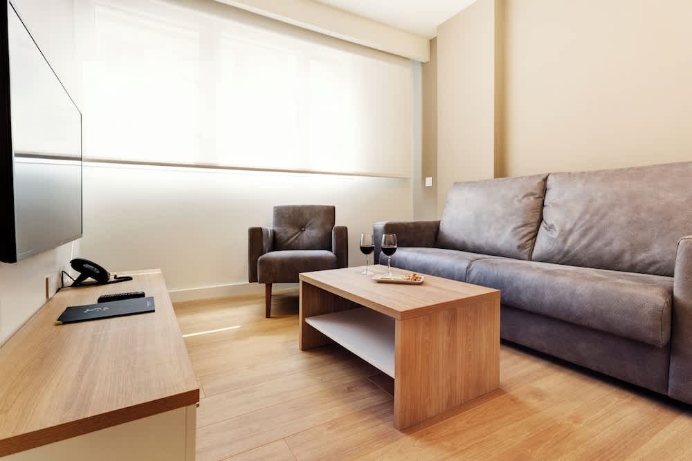 Sercotel Logroño Suites 5