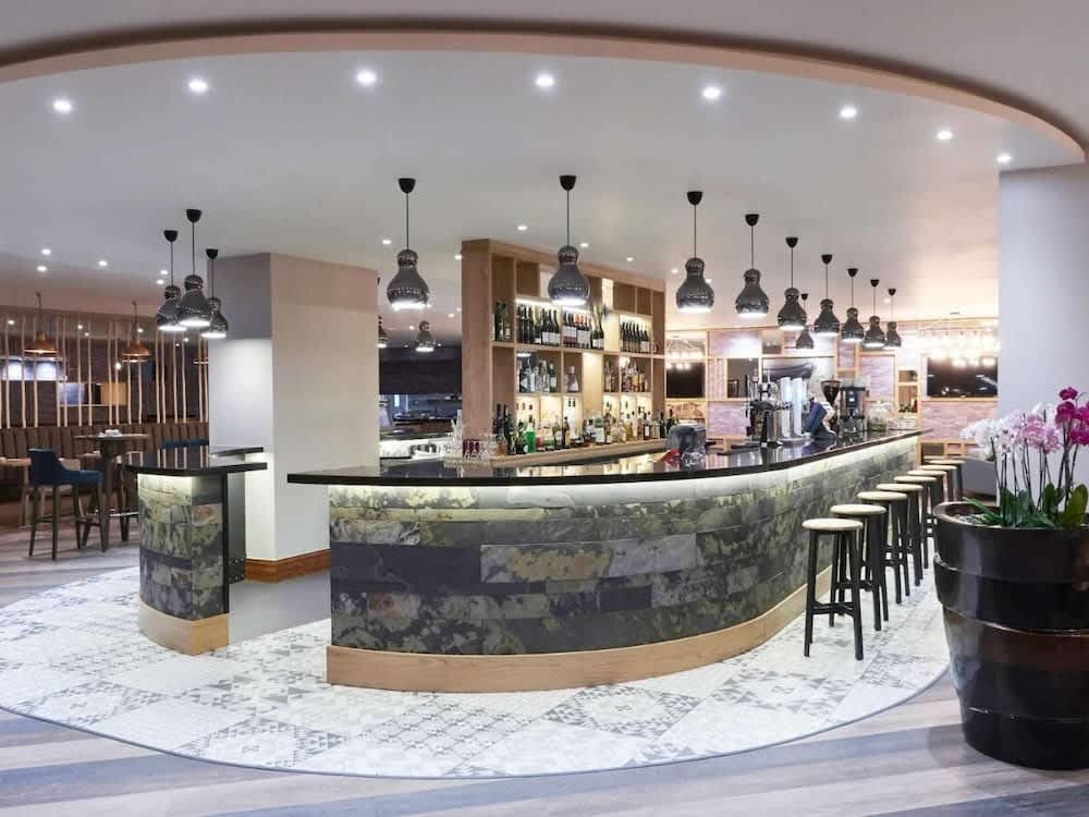 Holland House Hotel Cardiff By Sunday 1