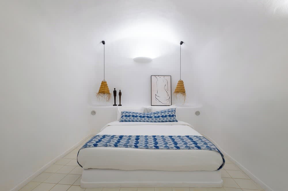Luna Santorini Suites 2