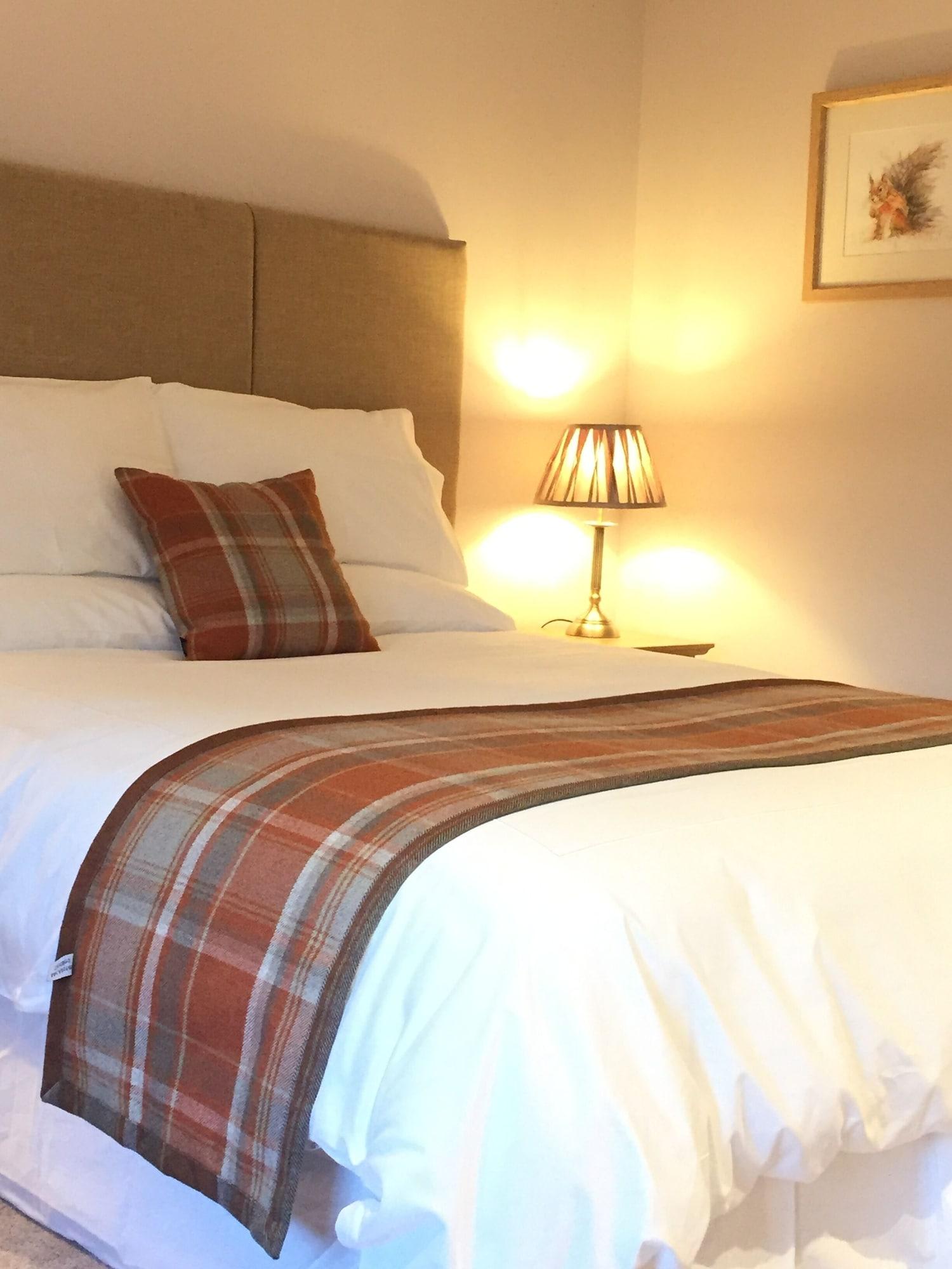 The Drayton Crown 1