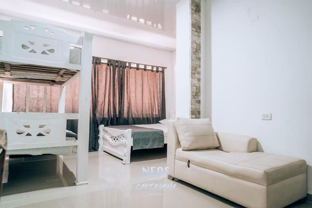 Neos Hotel Cartagena 4