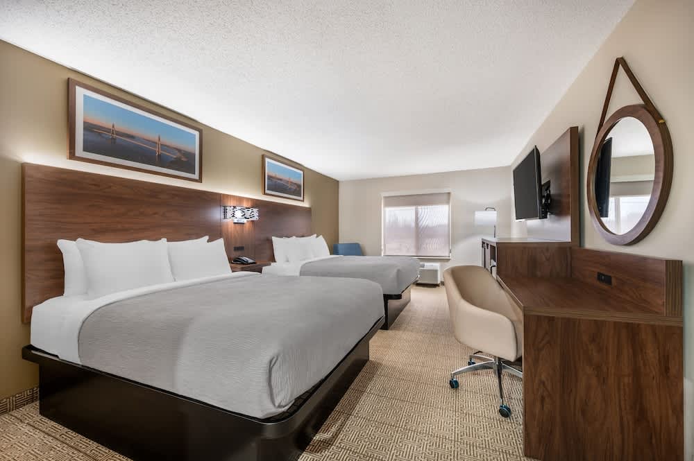 Quality Inn & Suites Rockport-Owensboro North GOLD AWARD WINNER 1