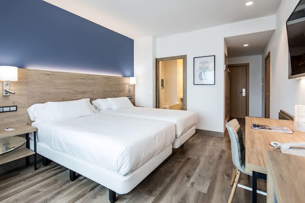 Hotel Puerta de Bilbao 2