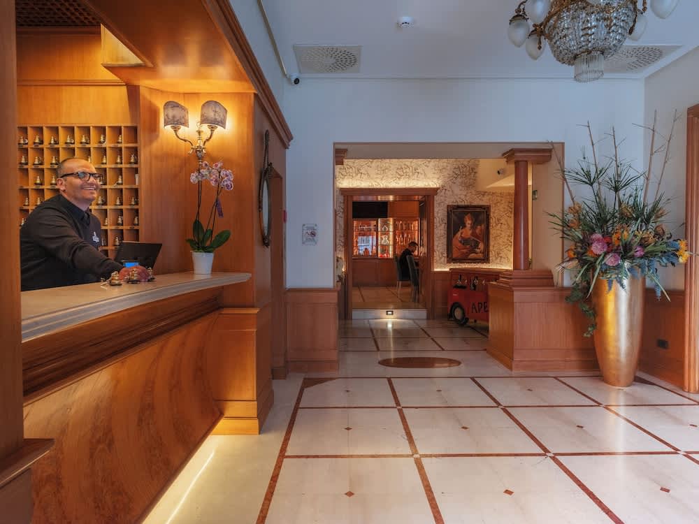 Grand Hotel Europa & Restaurant 2