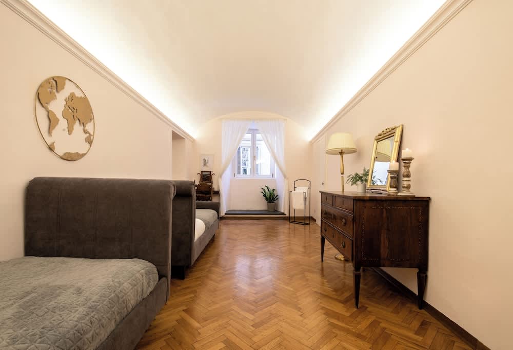 Historic Apt - Wifi - Ac - Top Location - Walk Everywhere 3