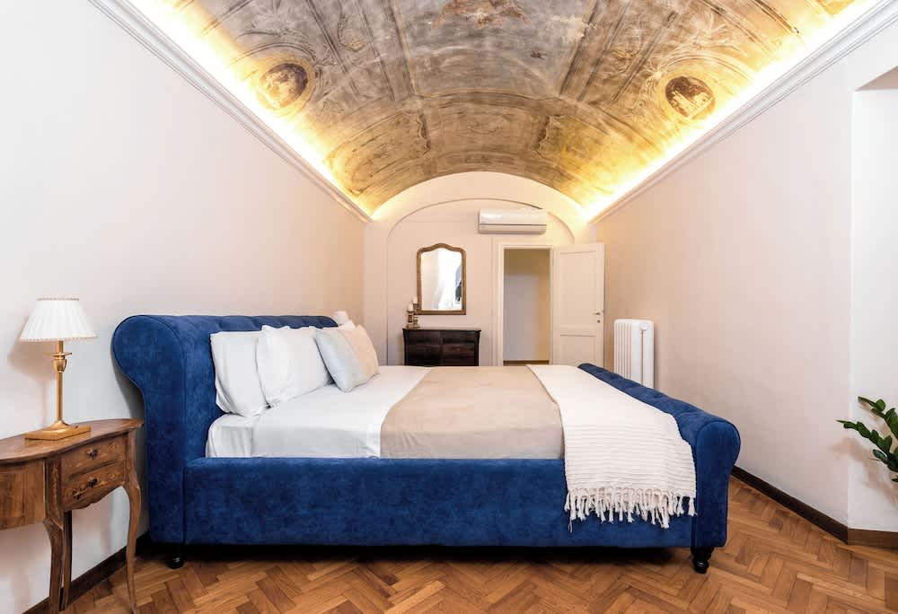 Historic Apt - Wifi - Ac - Top Location - Walk Everywhere 4