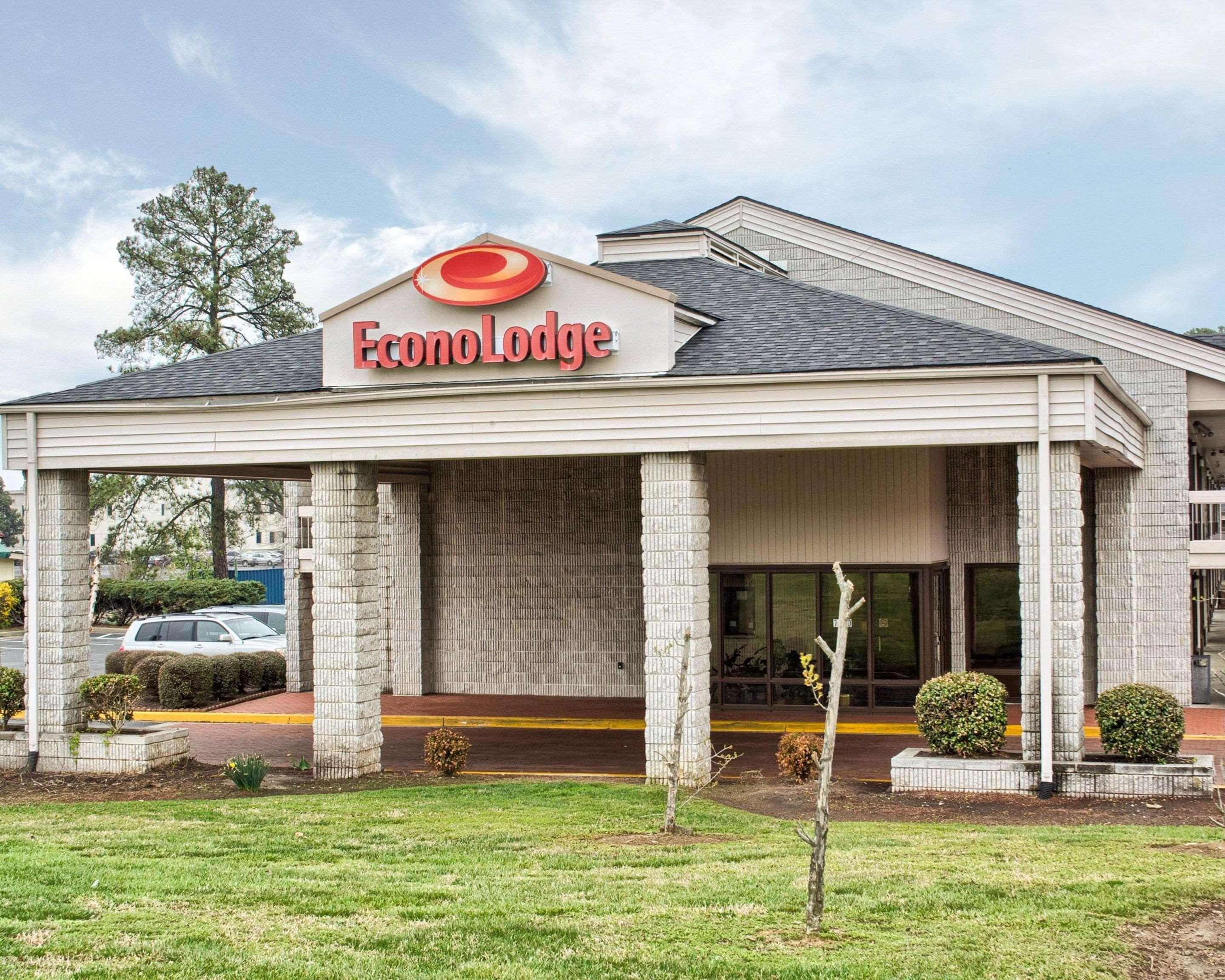 Econo Lodge 5