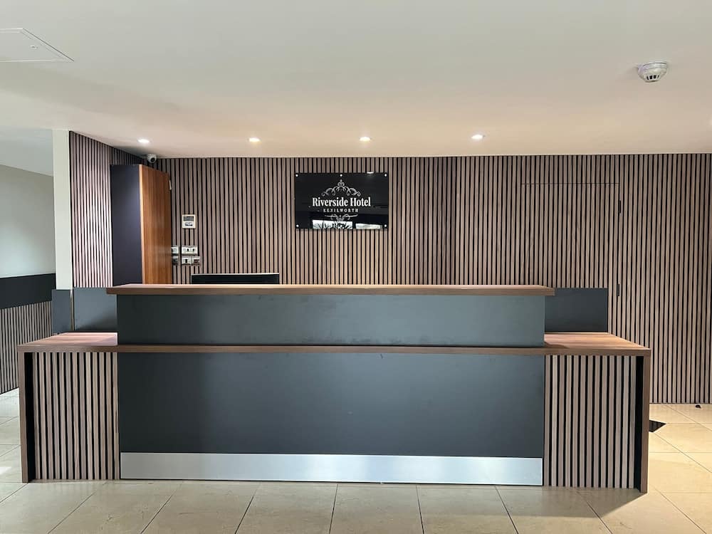 Riverside Hotel 1