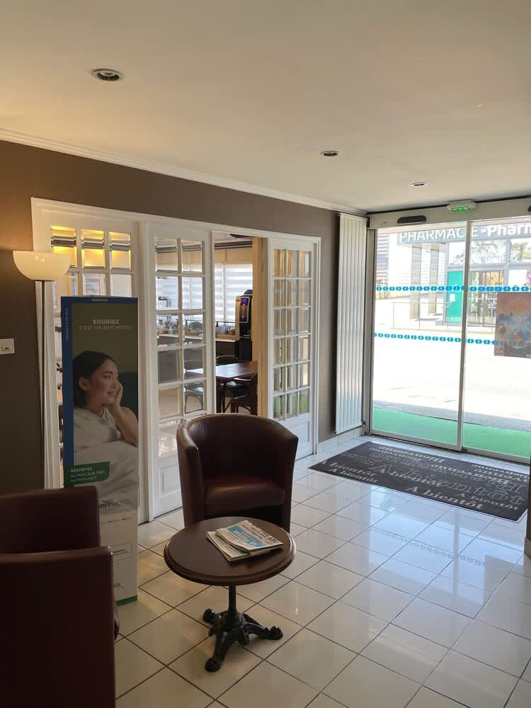Brit Hotel Cherbourg 2