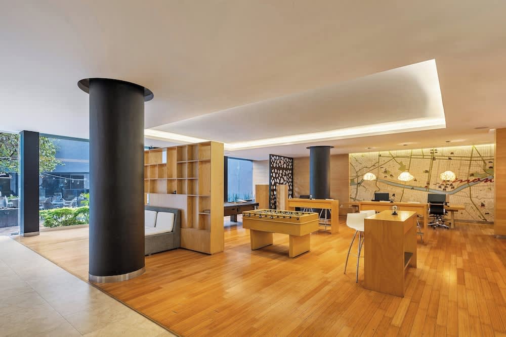 Fiesta Inn Monterrey Valle 2