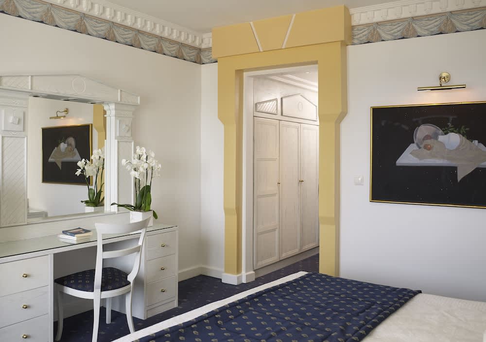 Mitsis Grand Hotel 3