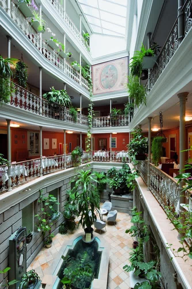 BLUME Baden Hotel & Restaurant 3