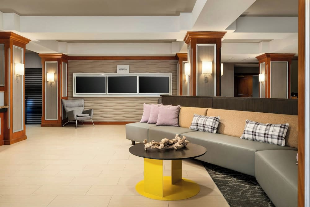 SpringHill Suites by Marriott Tampa Westshore Airport 2