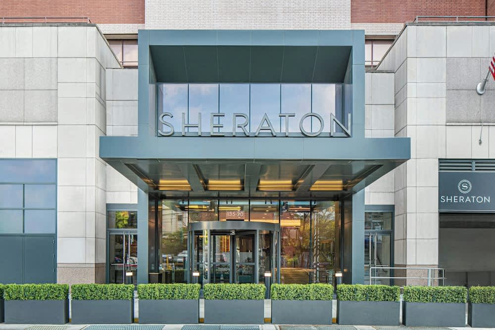 Sheraton LaGuardia East Hotel 1