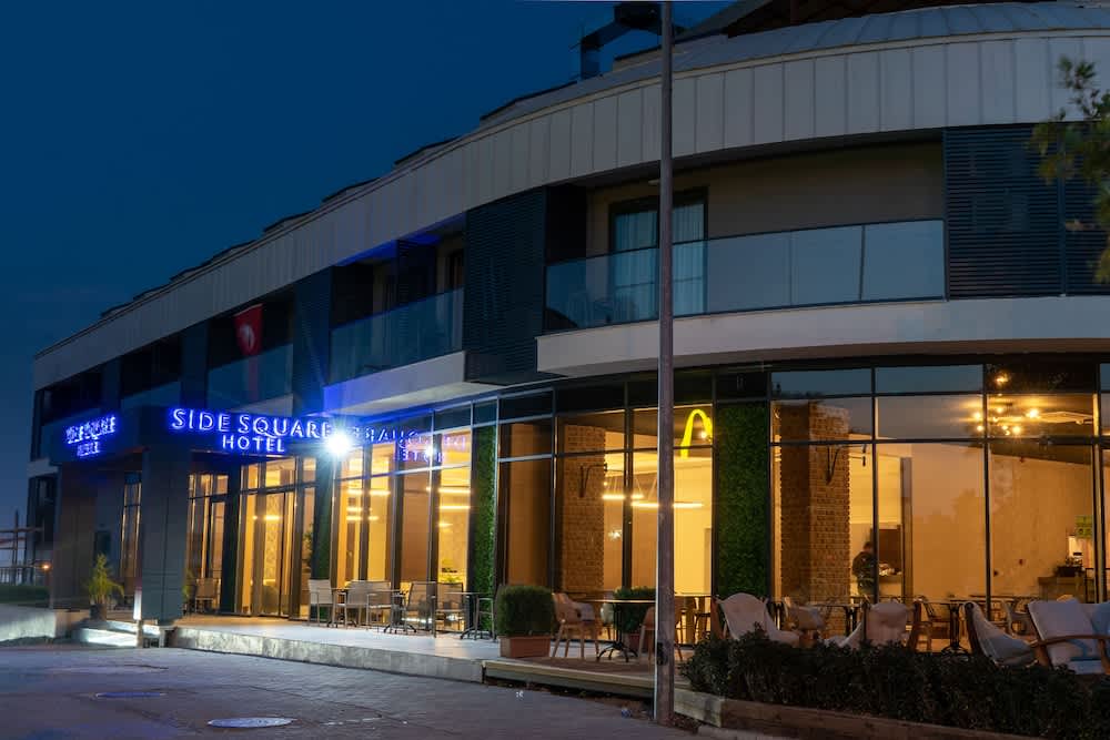 Side Square Hotel 1