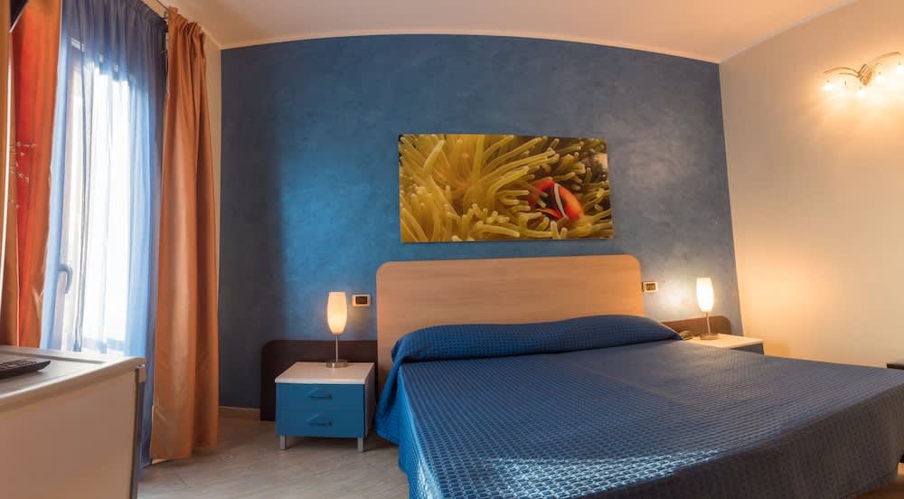 Hotel Mirage 1