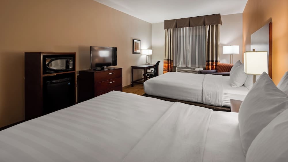 City Express by Marriott Spring 2