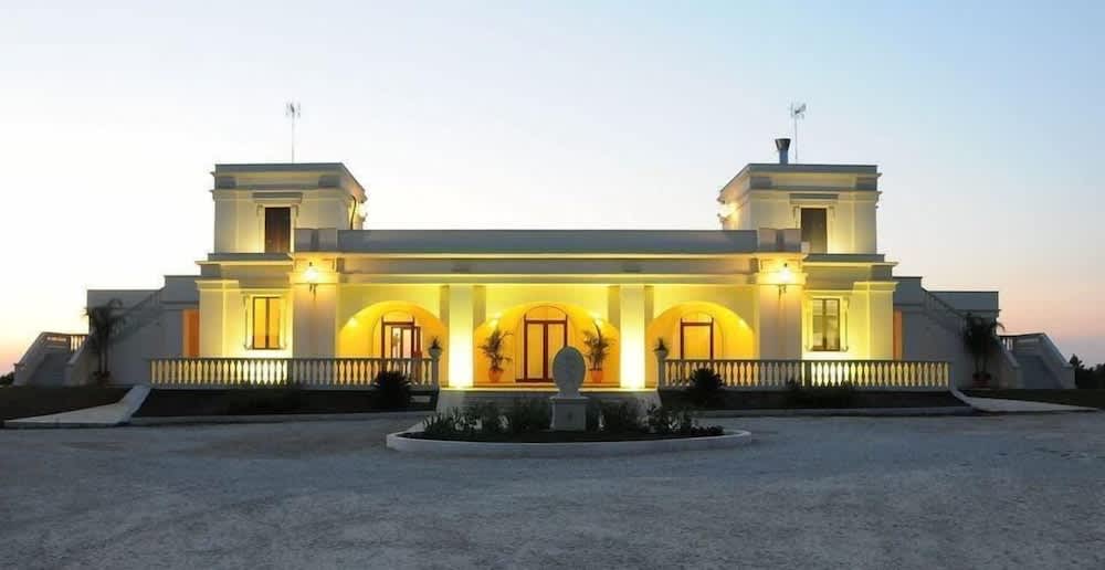 Agri Hotel Conte Salentino 1