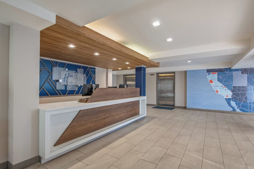 Holiday Inn Express SAN DIEGO SOUTH-NATIONAL CITY by IHG 1