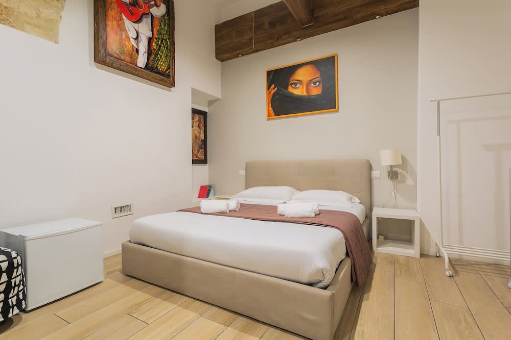 Bari Red Rooms by Wonderful Italy 5