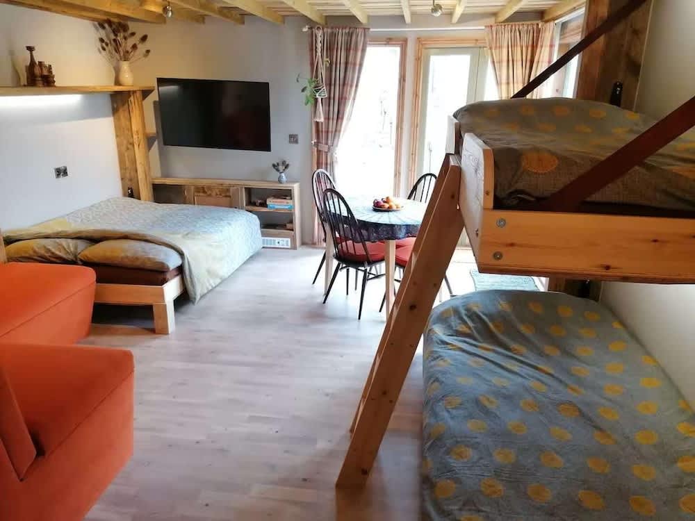 Stone Moor Lodge, Justin's Peak District Base Camp 2