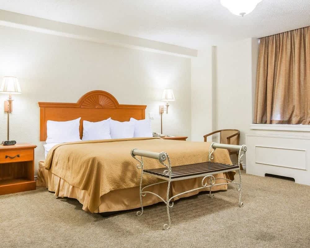 St. Lawrence Hotel 1