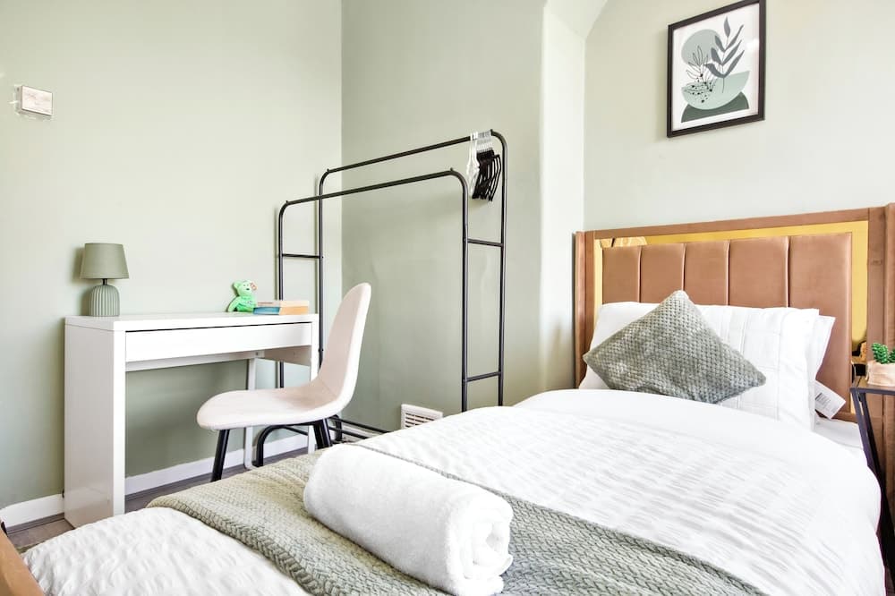 Modern Bed Apartment 2